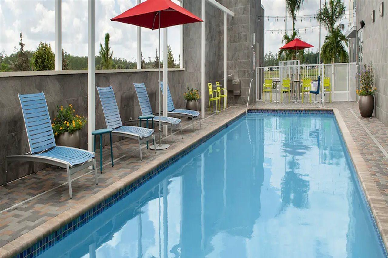 Home2 Suites By Hilton Fort Myers Airport Bagian luar foto