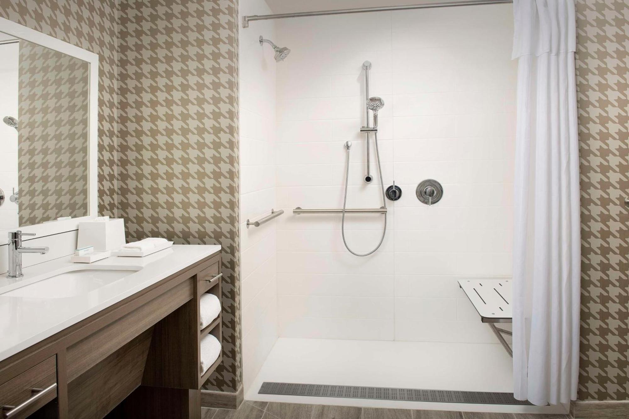 Home2 Suites By Hilton Fort Myers Airport Bagian luar foto