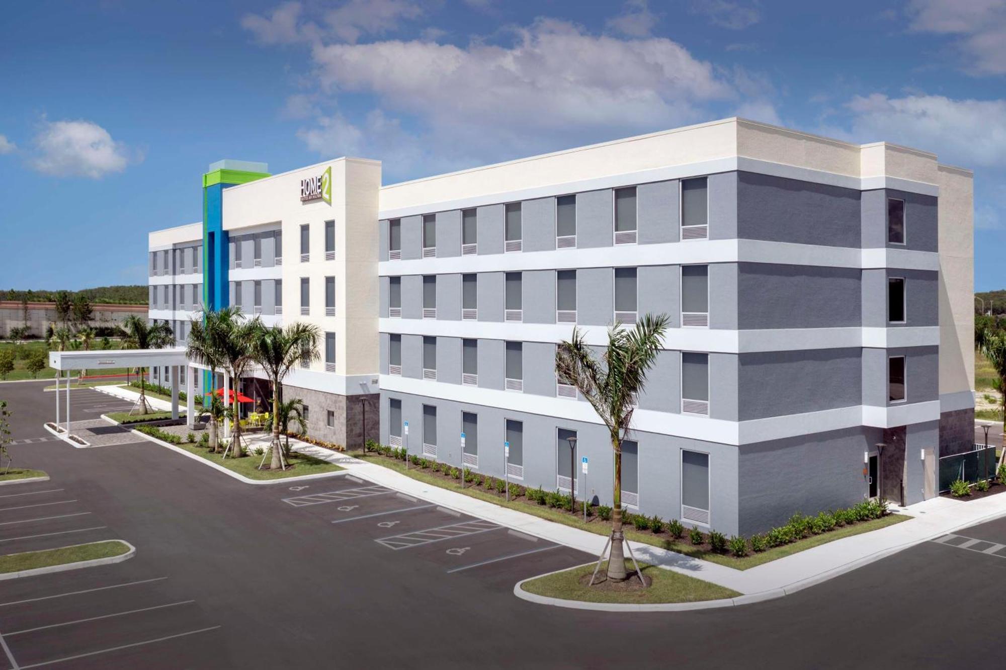 Home2 Suites By Hilton Fort Myers Airport Bagian luar foto