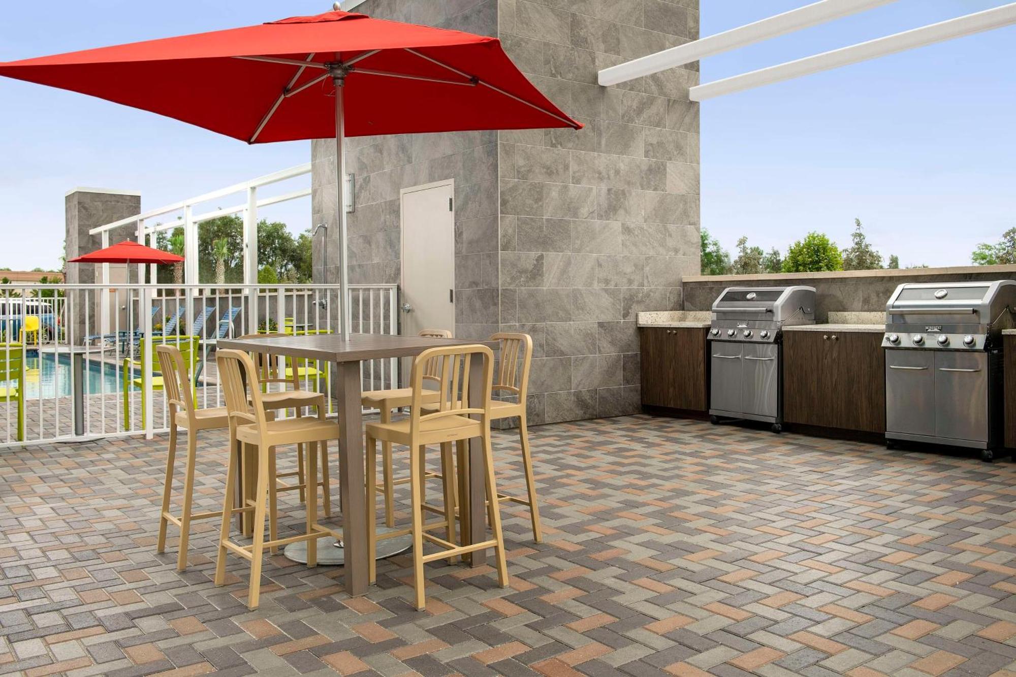 Home2 Suites By Hilton Fort Myers Airport Bagian luar foto
