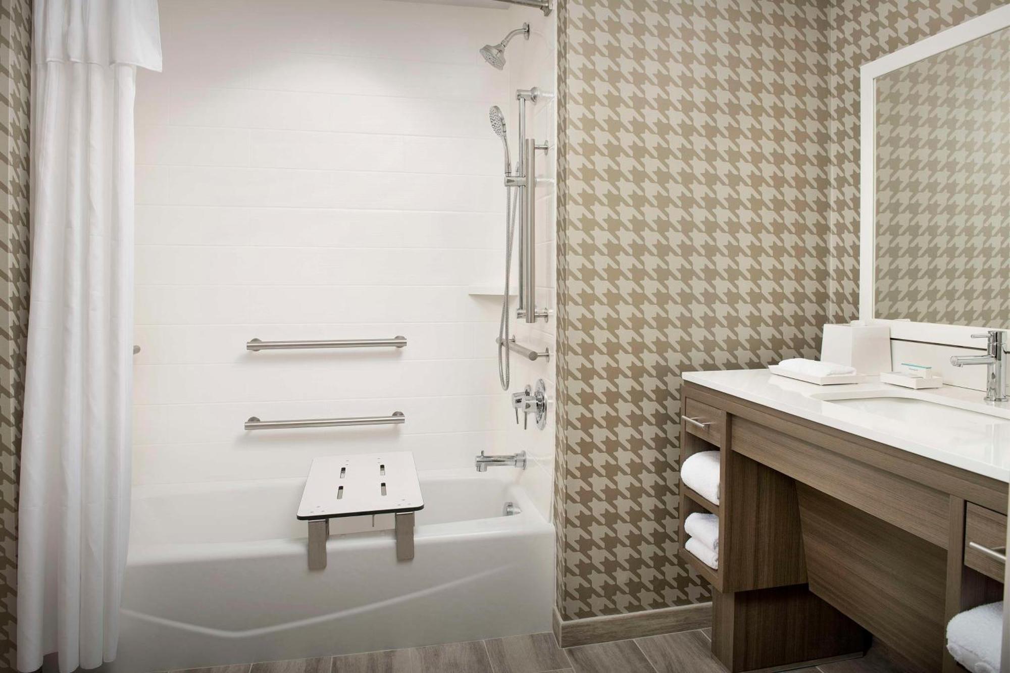 Home2 Suites By Hilton Fort Myers Airport Bagian luar foto