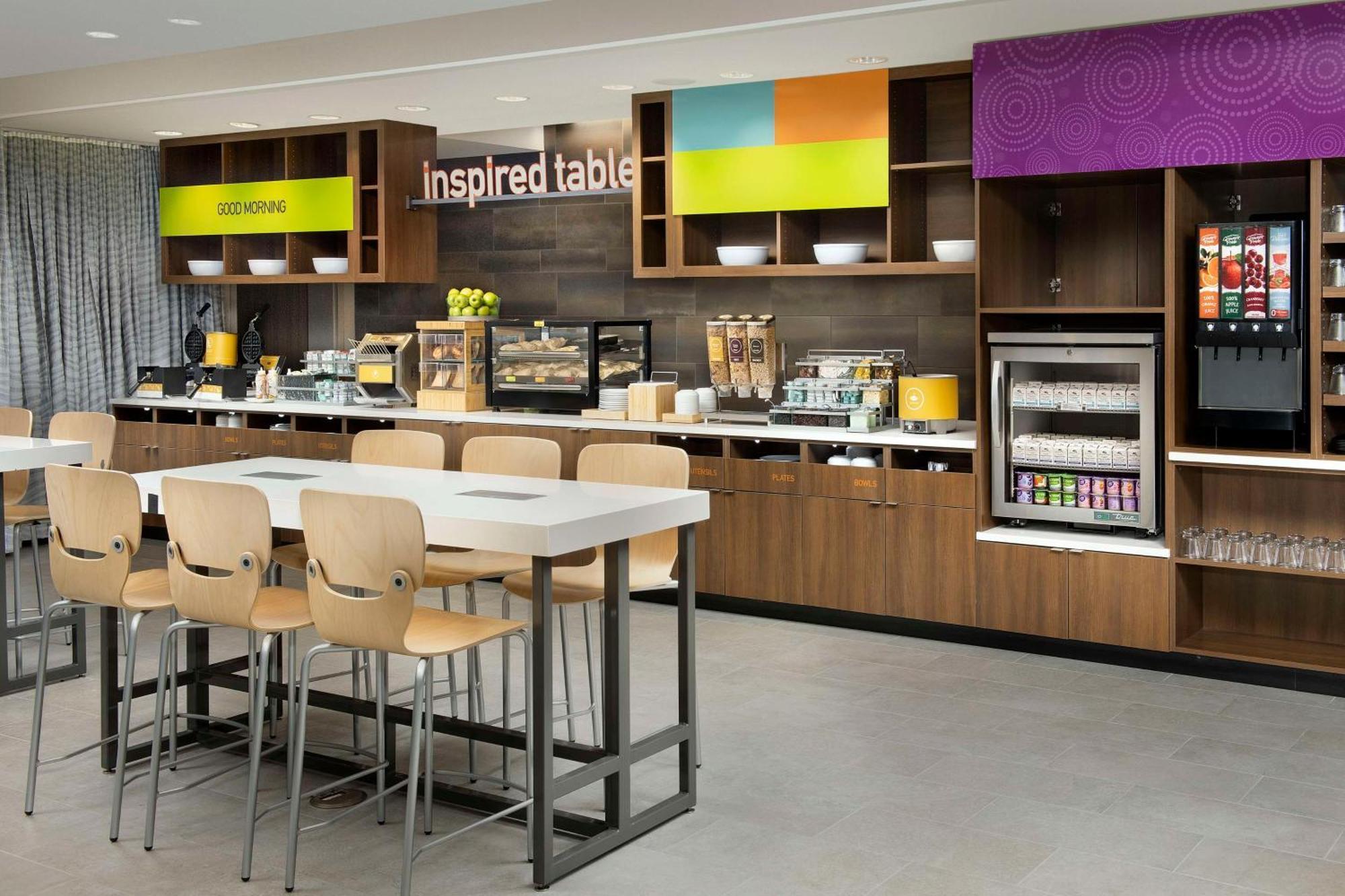 Home2 Suites By Hilton Fort Myers Airport Bagian luar foto